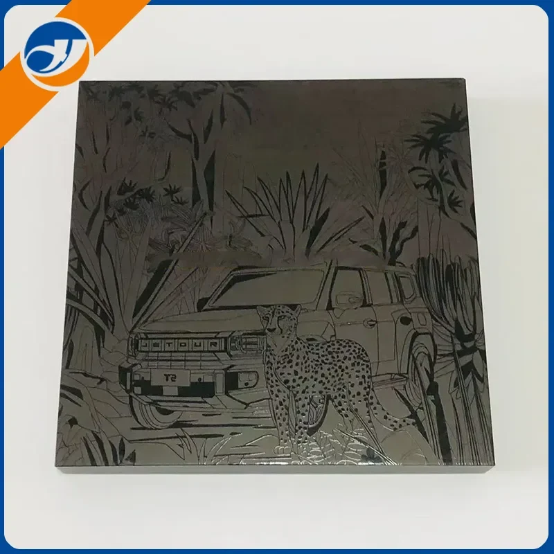 मैट एम्बॉसिंग ब्लैक गिफ्ट बॉक्स